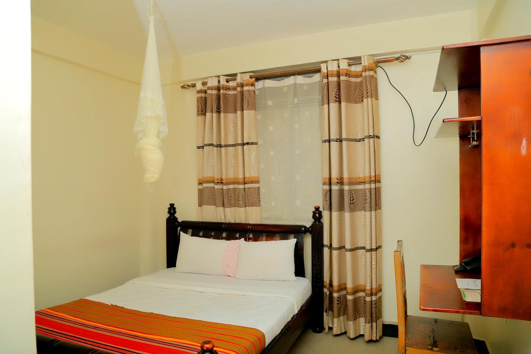 Acactus Hotel Kampala Exterior photo